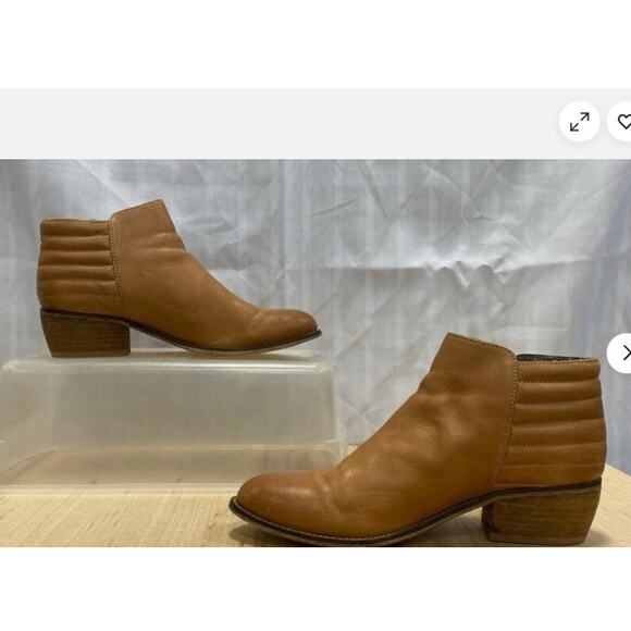 Dune Petrie Tan Leather Side-Zip Ankle Booties Women Size 9 - Picture 1 of 5